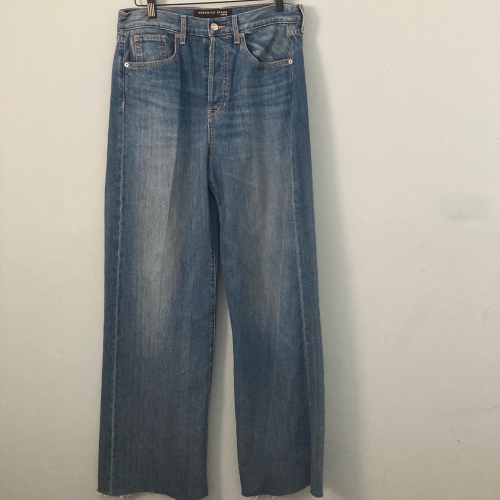 Veronica Beard Taylor High-Rise Wide Leg Jeans. never worn. Keystone, raw hem.